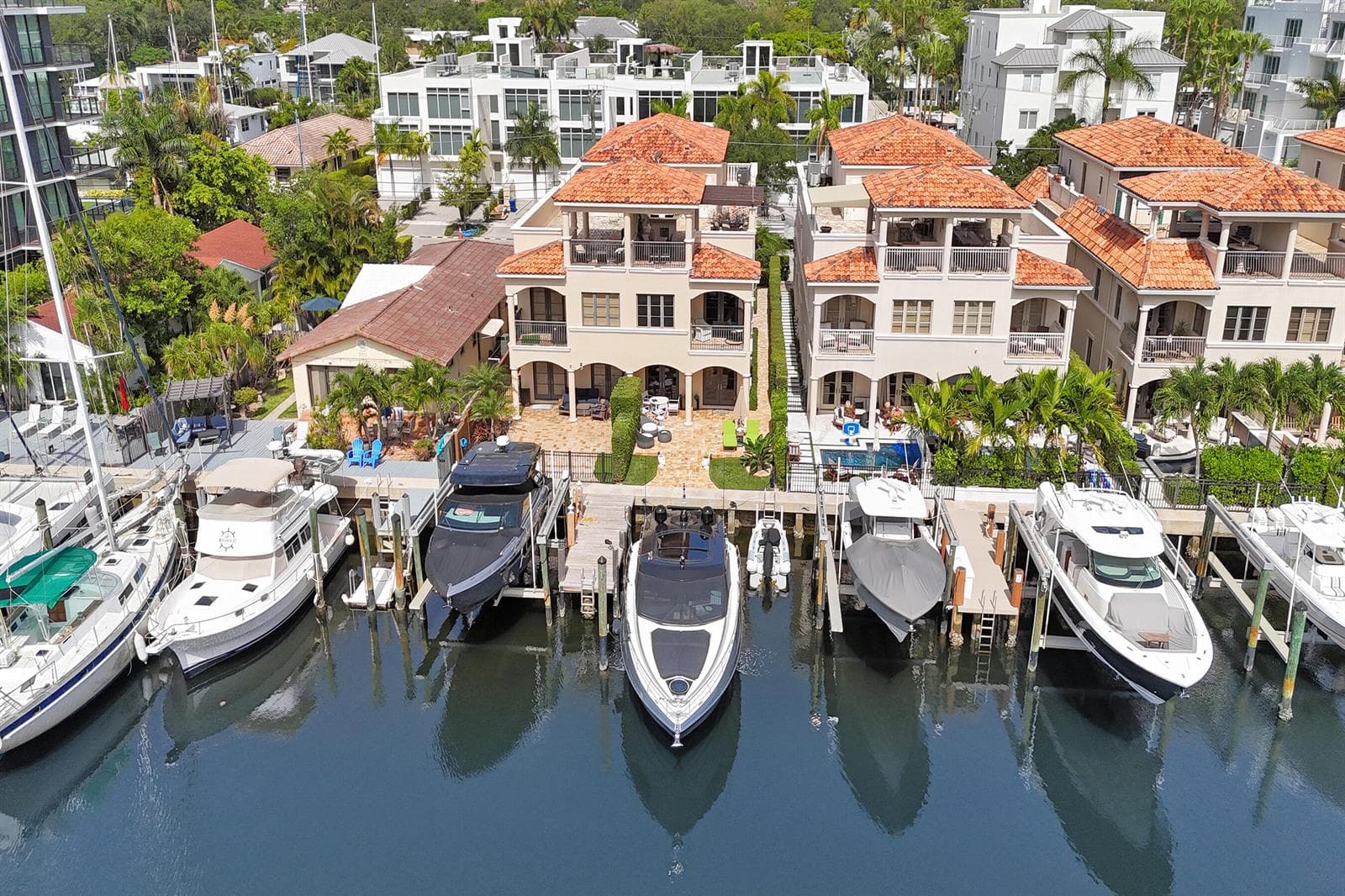 210 HENDRICKS Isle, Fort Lauderdale FL 33301