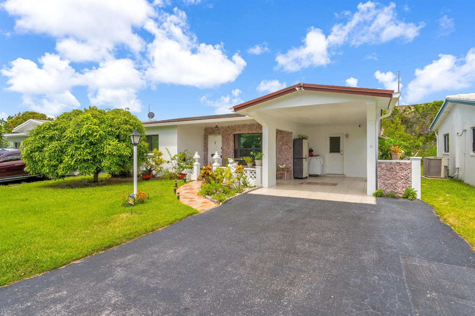 4159 NW 52nd Avenue, Lauderdale Lakes FL 33319 photo 2