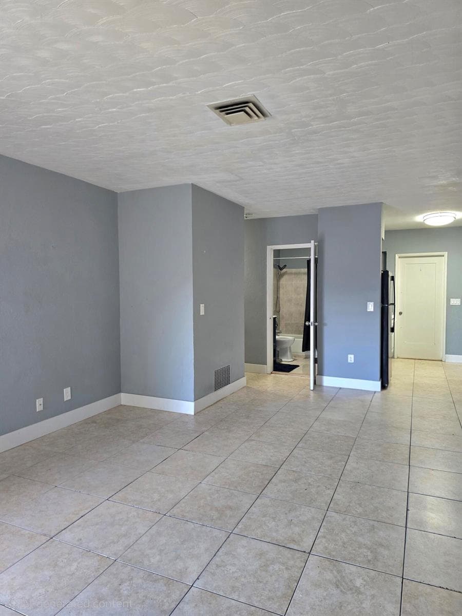 305 SW 14TH Street # 1, Dania Beach FL 33004 photo 3
