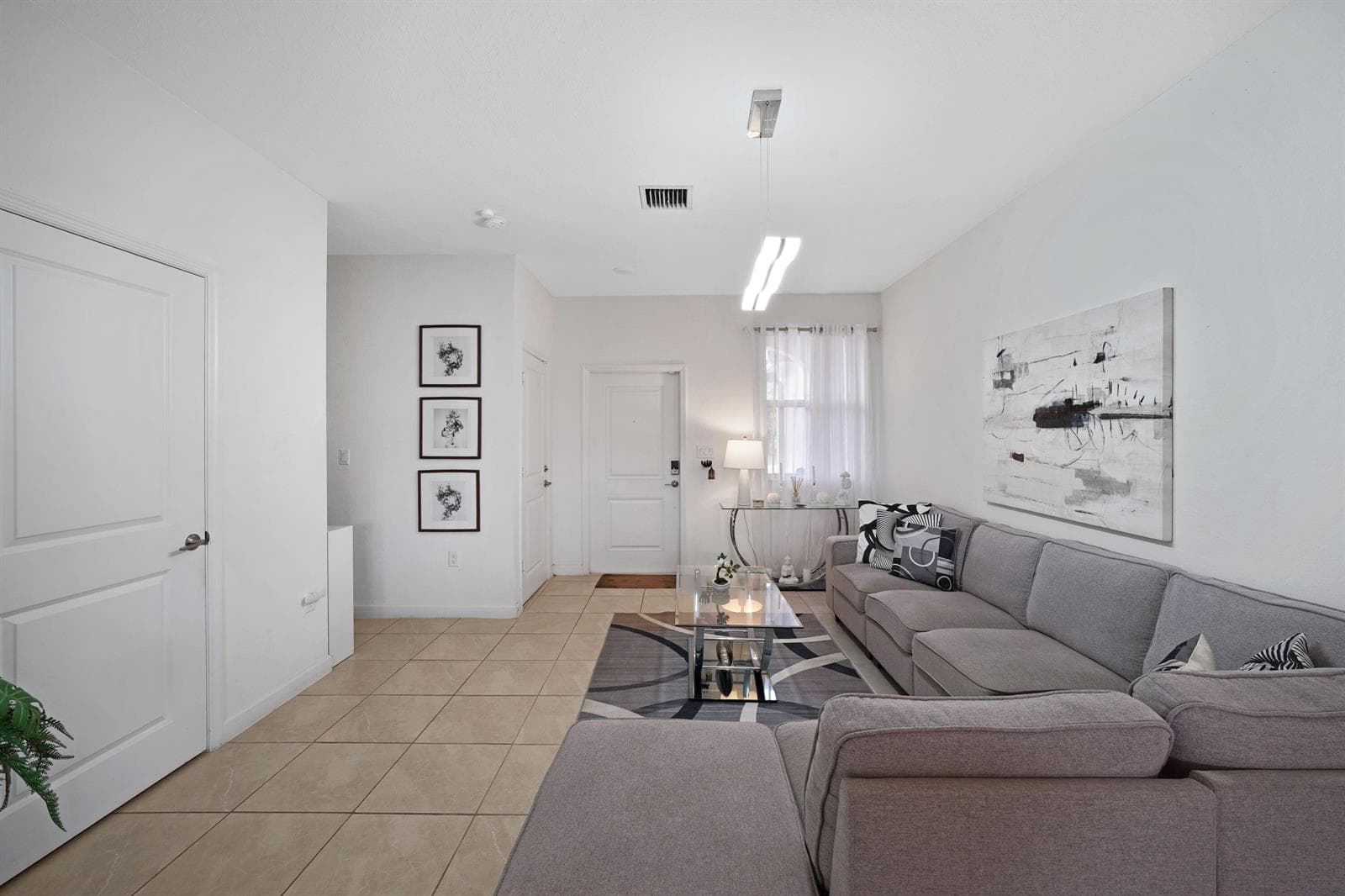 12960 NW 22ND Place, Miami FL 33167 photo 4