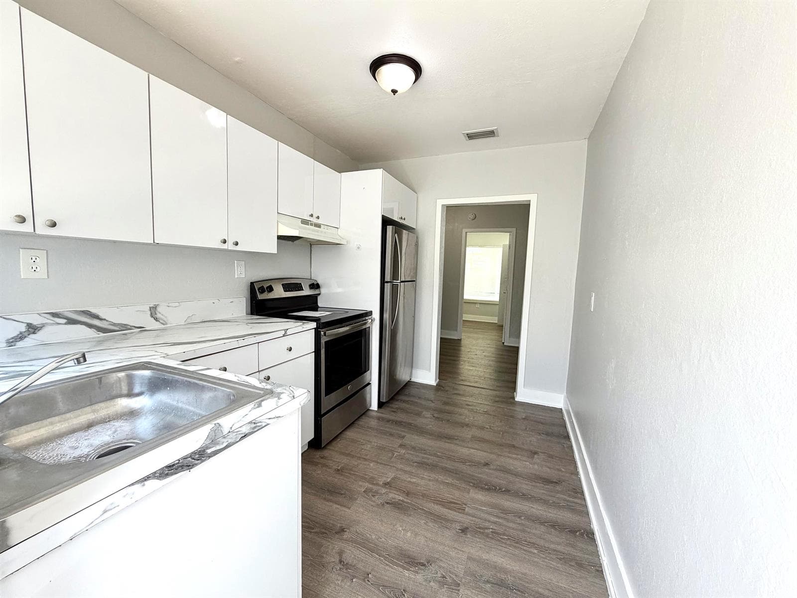 614 NE 3rd Street # 8, Hallandale Beach FL 33009 photo 2