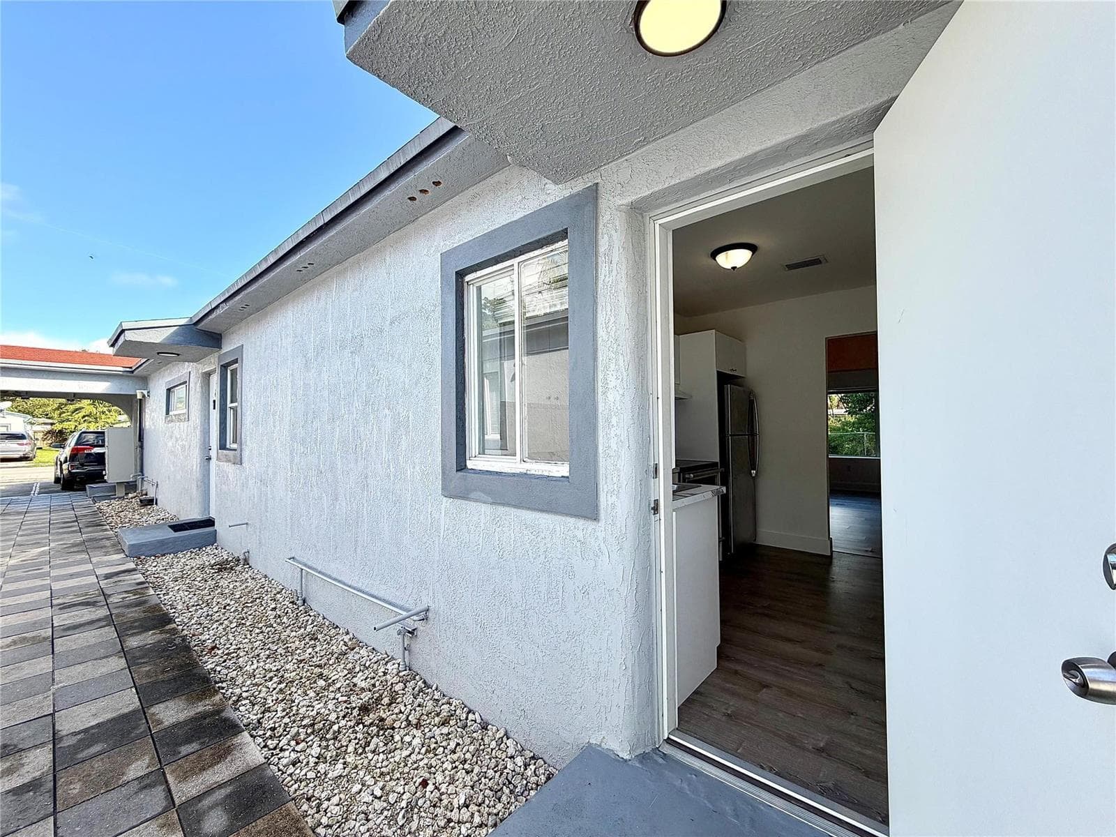 614 NE 3rd Street # 8, Hallandale Beach FL 33009