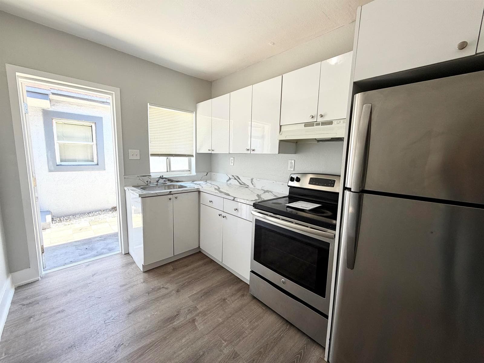 614 NE 3rd Street # 8, Hallandale Beach FL 33009 photo 4