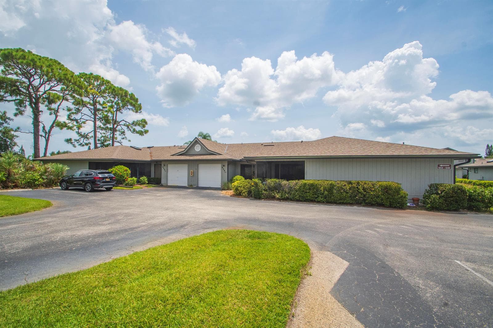 646 CENTRE SW # 102, Vero Beach, FL 32962 photo 3