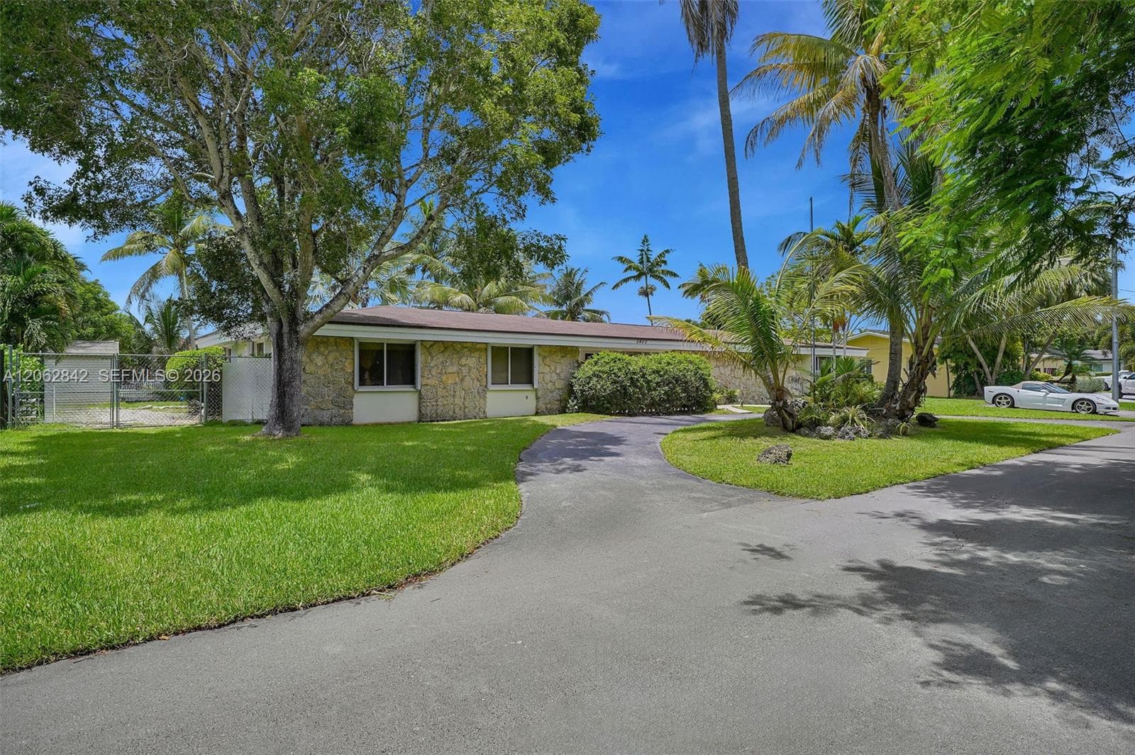 5400 SW 63rd Ct, Miami FL 33155 photo 2