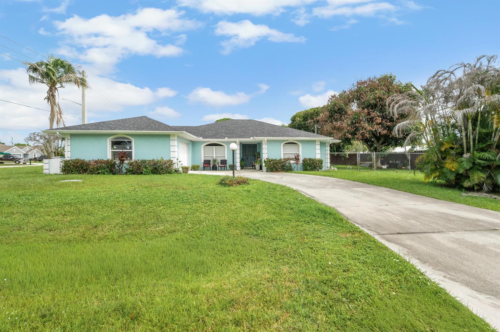 2961 SE LANDER Avenue, Port St. Lucie FL 34952