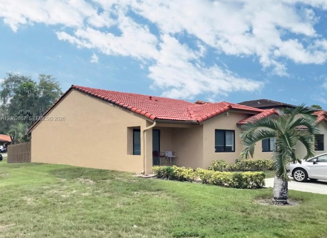 6651 NW 173rd Ln # 6651, Hialeah FL 33015 photo 2