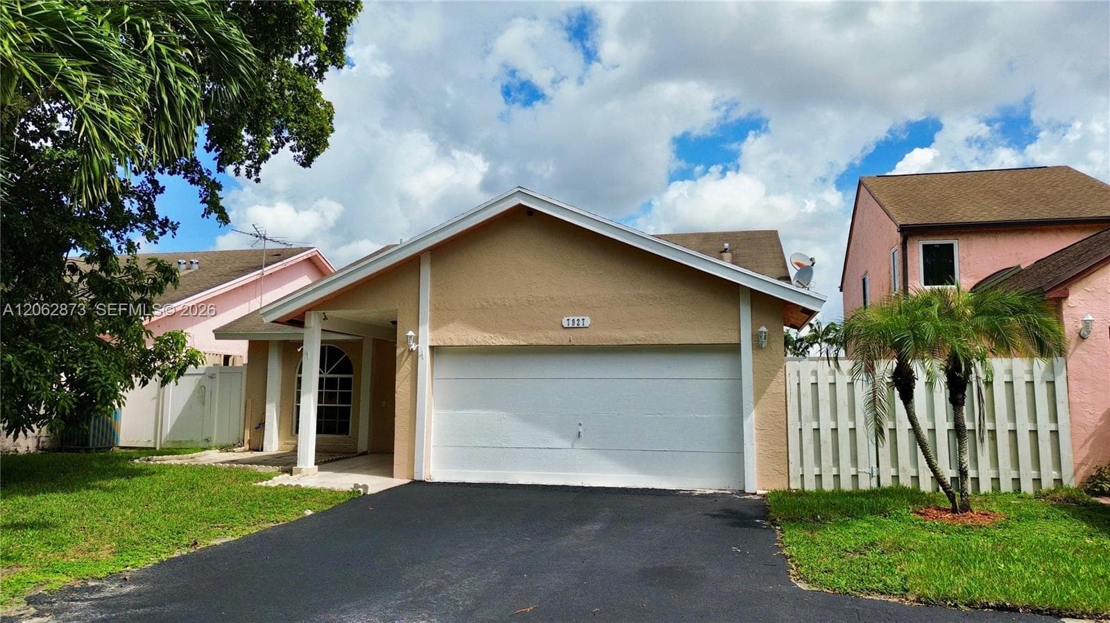 7927 NW 50th St, Lauderhill FL 33351 photo 3