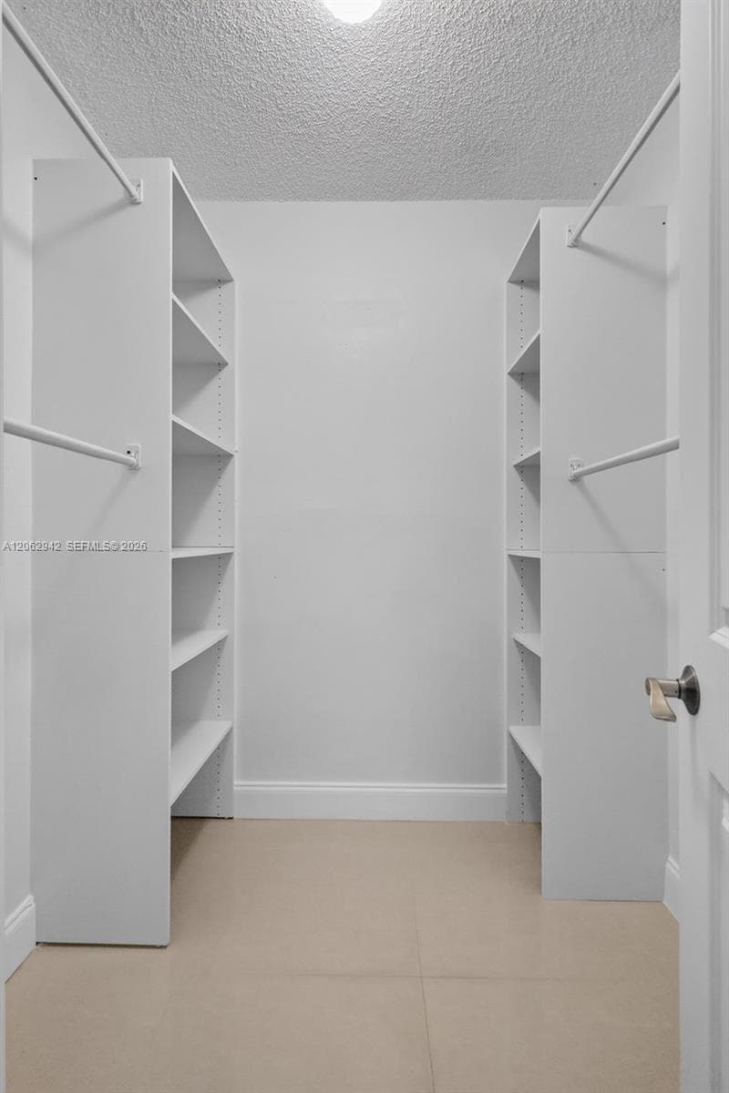 4000 NE 170th St # 606, North Miami Beach FL 33160 photo 3