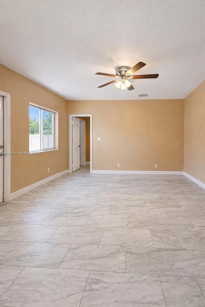 1015 NW 8th Ave # B, Fort Lauderdale, FL 33311 photo 3