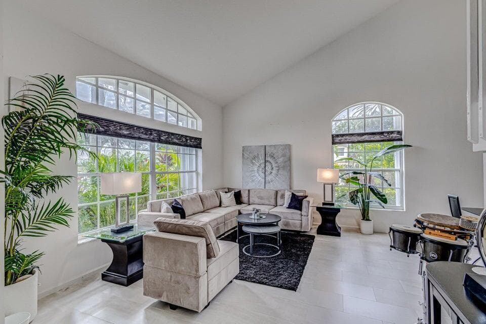 18174 SE Fairview Circle, Tequesta FL 33469 photo 5