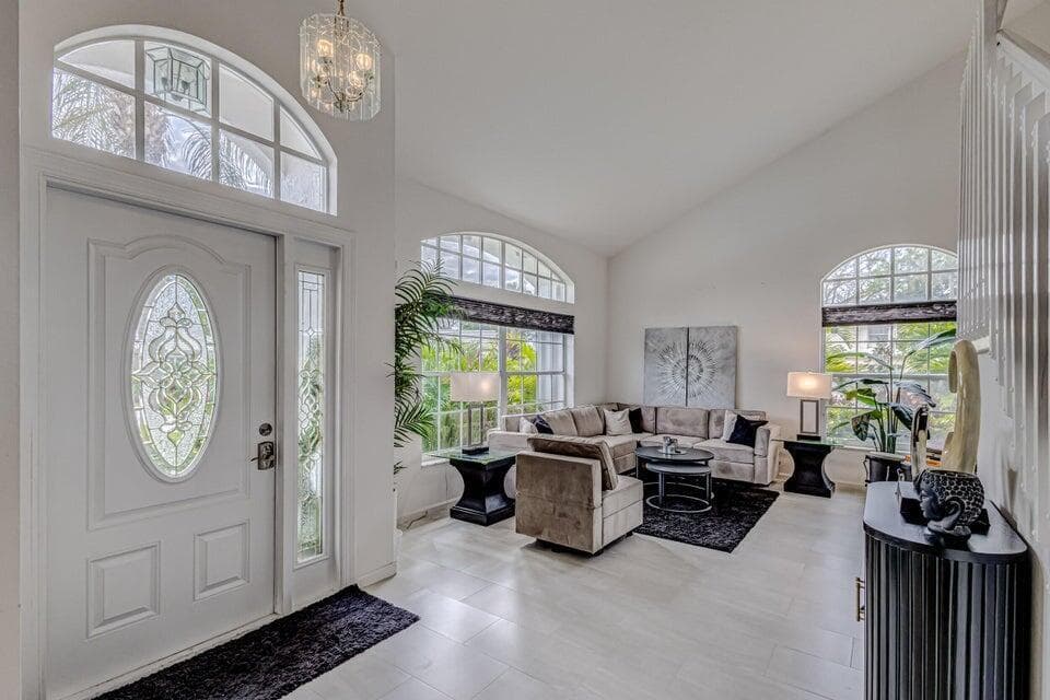 18174 SE Fairview Circle, Tequesta FL 33469 photo 4