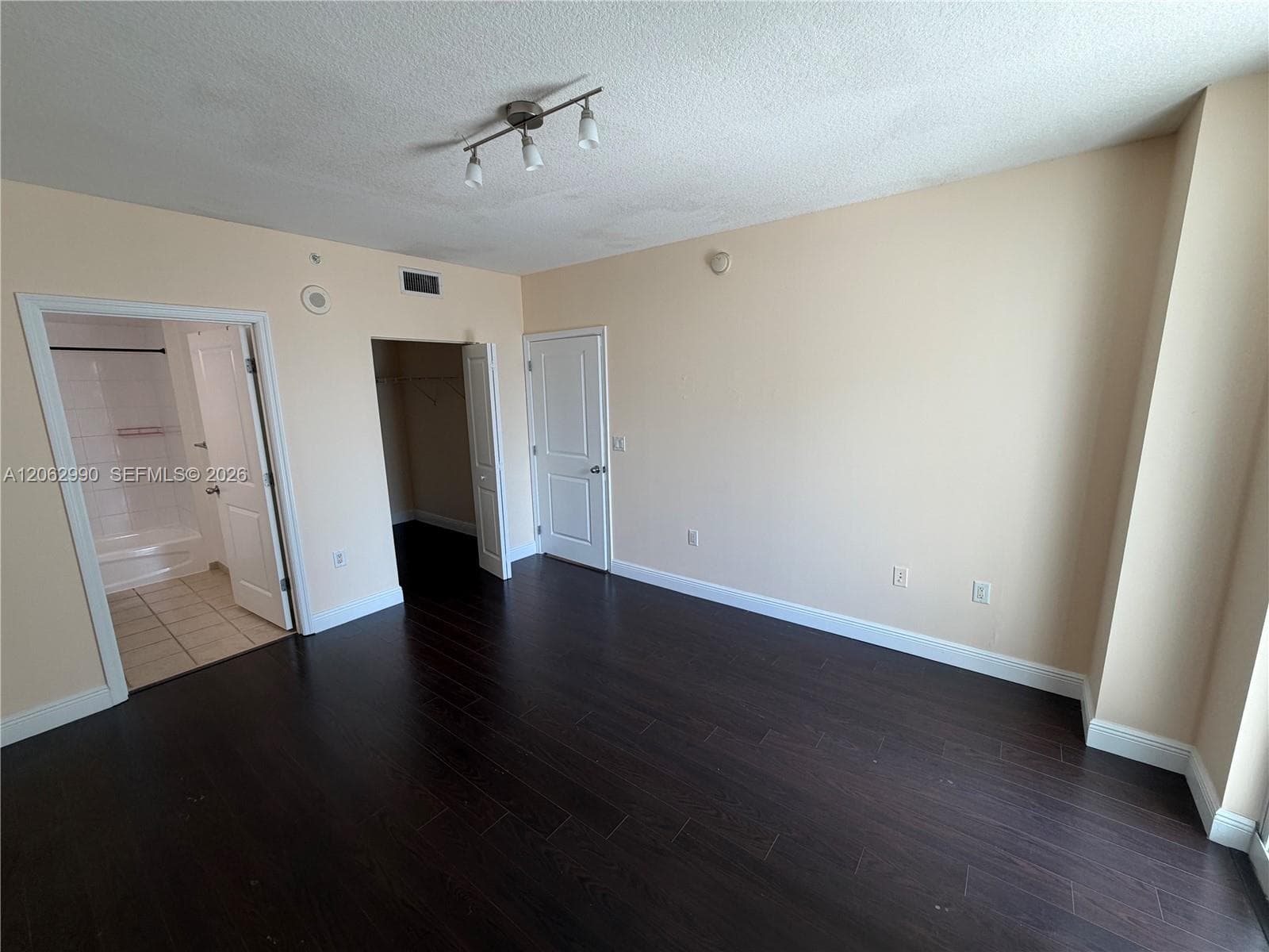 1250 S Miami Ave # 1912, Miami FL 33130 photo 5