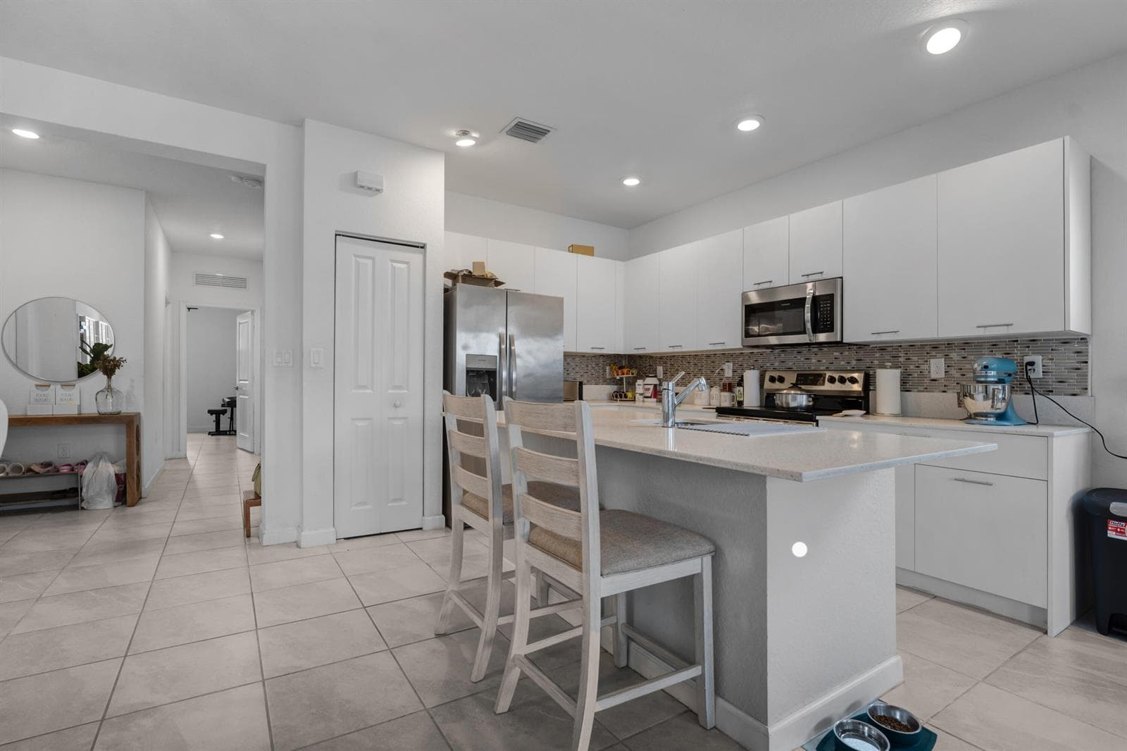 2409 NW 131ST Circle, Miami FL 33167 photo 4