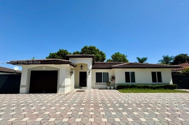 9845 NW 25th Ter, Doral FL 33172 photo 2