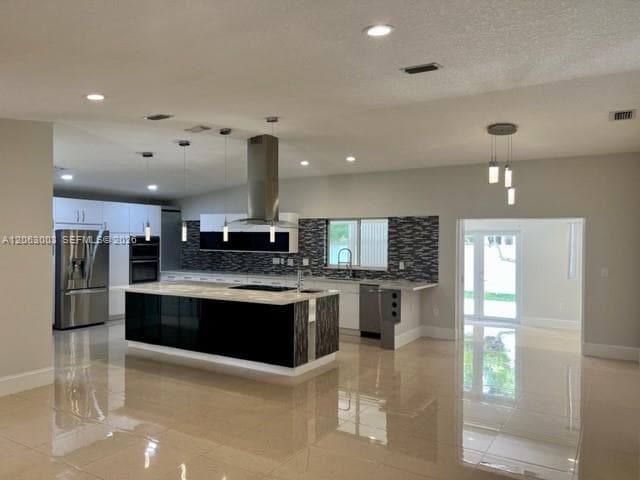 9845 NW 25th Ter, Doral FL 33172 photo 3