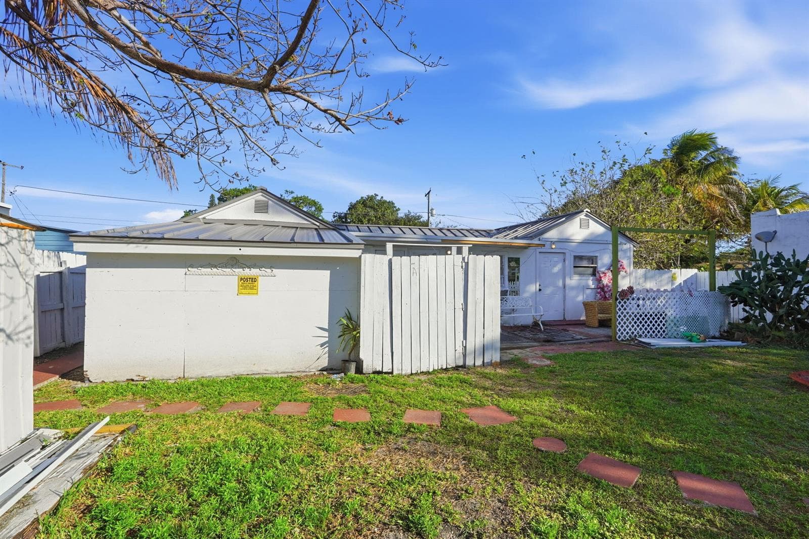 230 SW 14th Street, Dania Beach FL 33004 photo 3