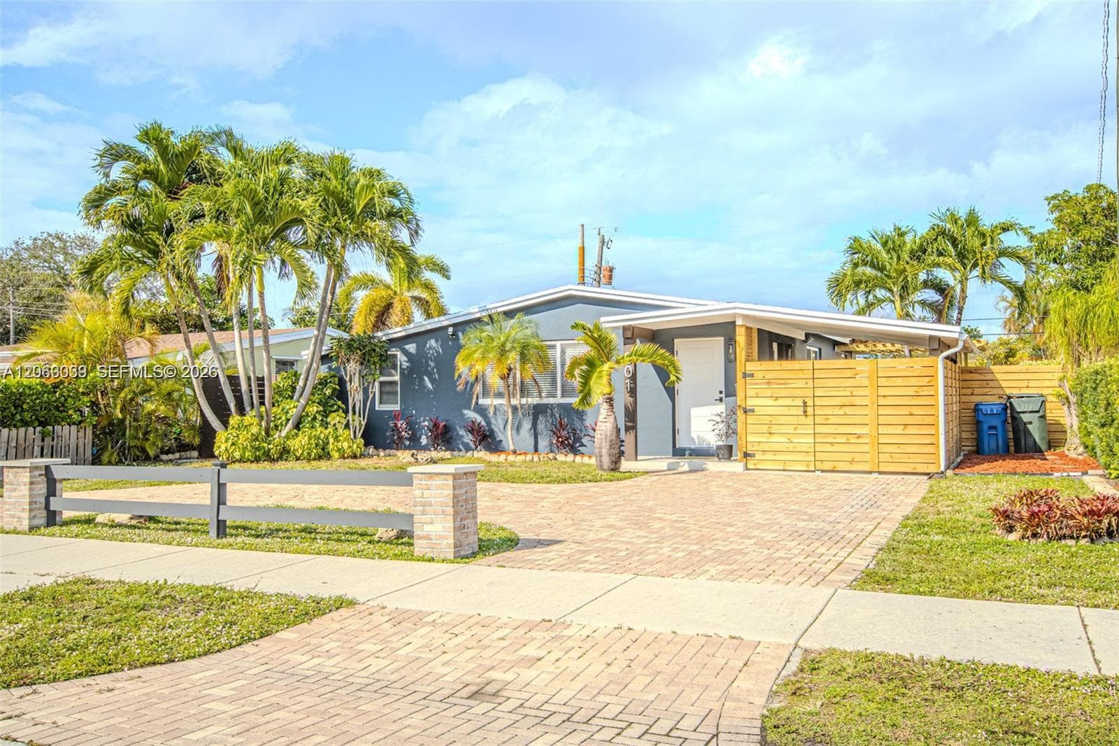 801 NE 57th St, Oakland Park FL 33334 photo 2