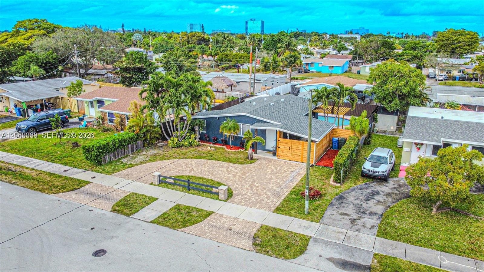 801 NE 57th St, Oakland Park FL 33334