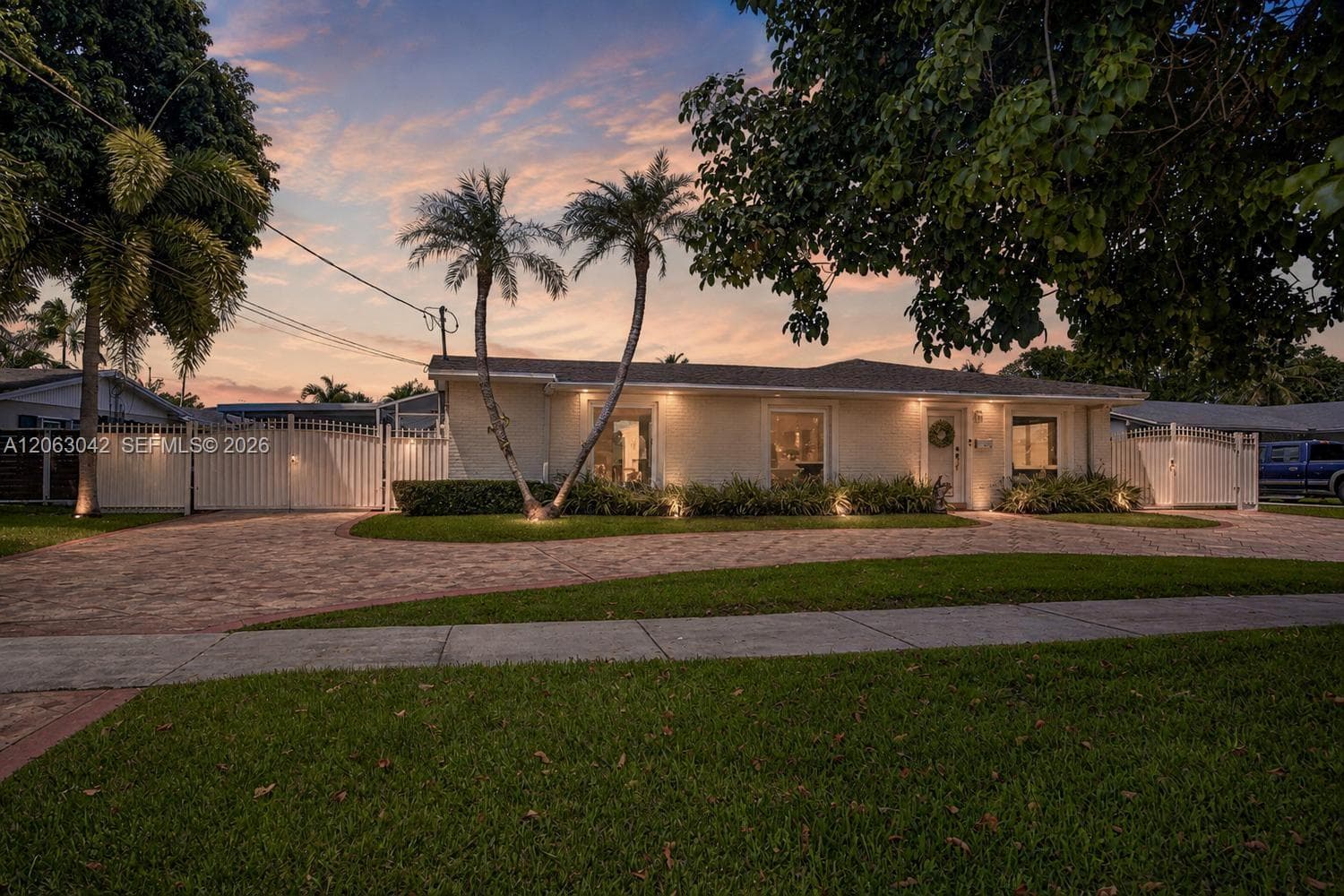 9921 SW 195th St, Cutler Bay FL 33157 photo 3