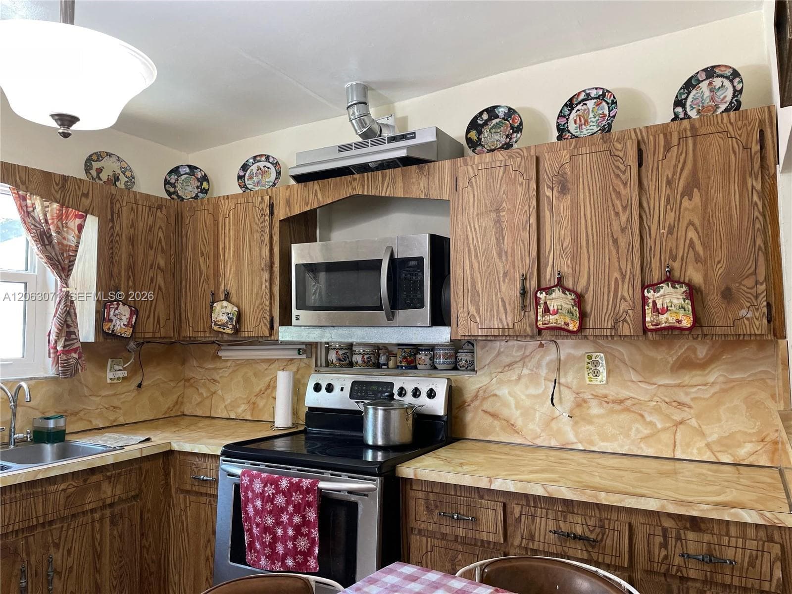 1085 NW 26th St, Miami FL 33127 photo 5