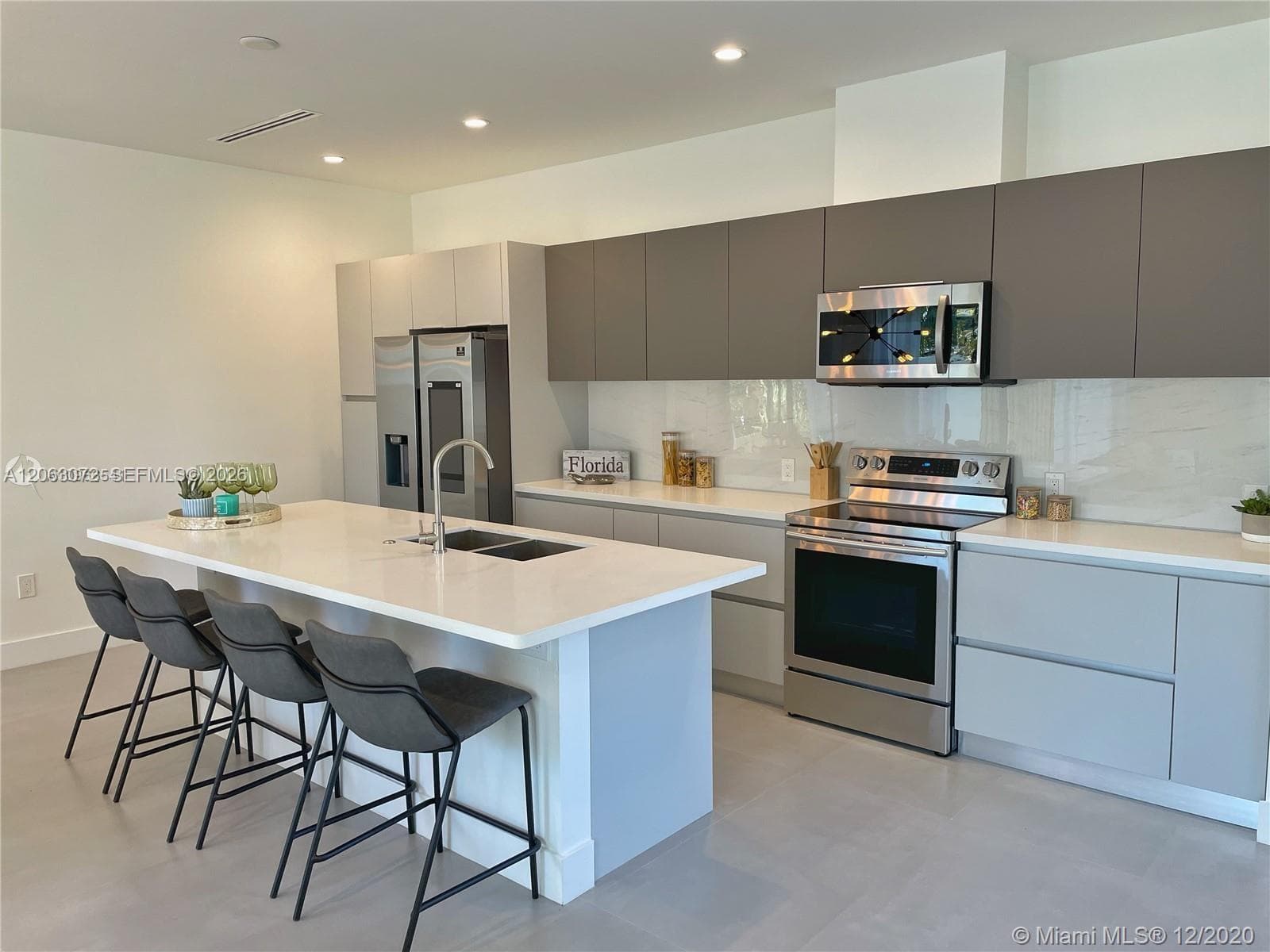 807 SE 14th St # 0, Fort Lauderdale FL 33316 photo 4