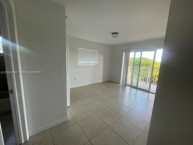 6315 SW 8th St # 401, Miami, FL 33144 photo 4