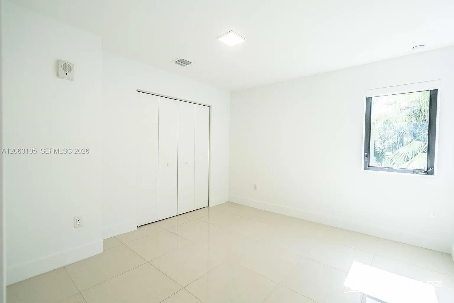 1971 Bay Dr # 124, Miami Beach FL 33141 photo 3