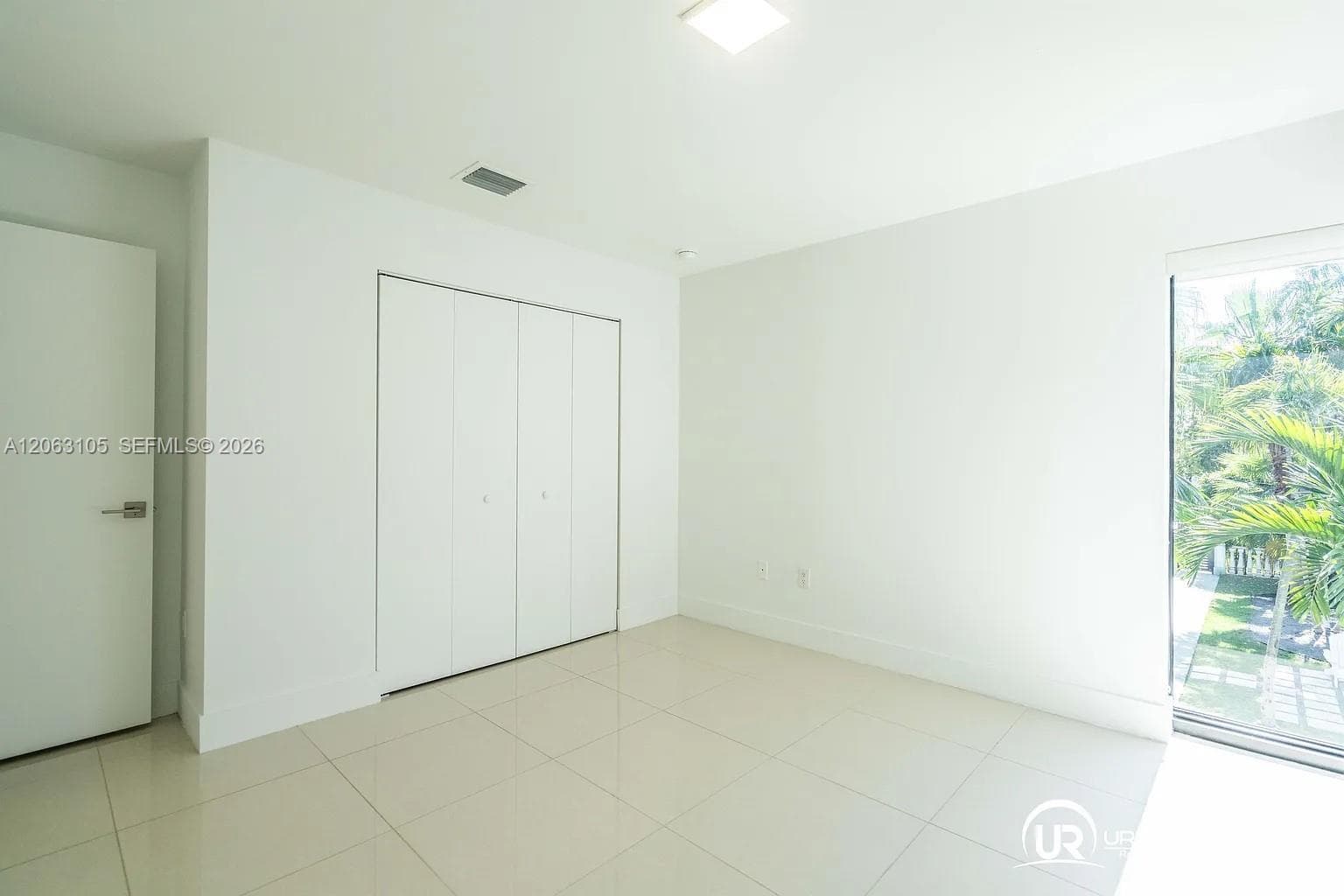1971 Bay Dr # 124, Miami Beach FL 33141 photo 4