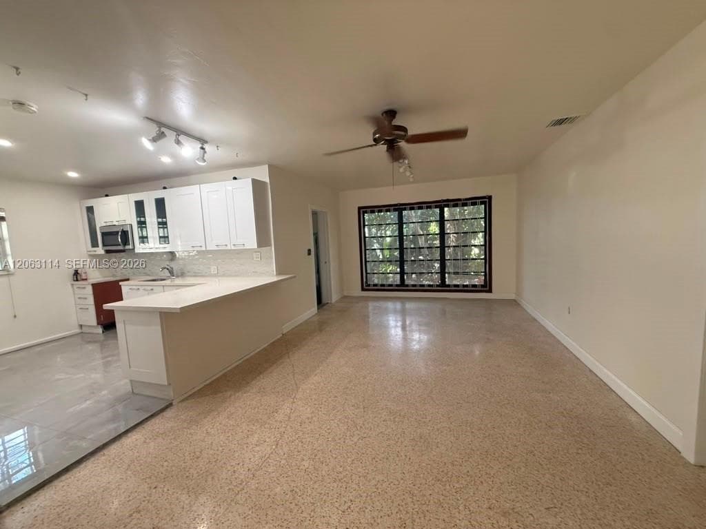 631 NE 60th St # A, Miami FL 33137 photo 5
