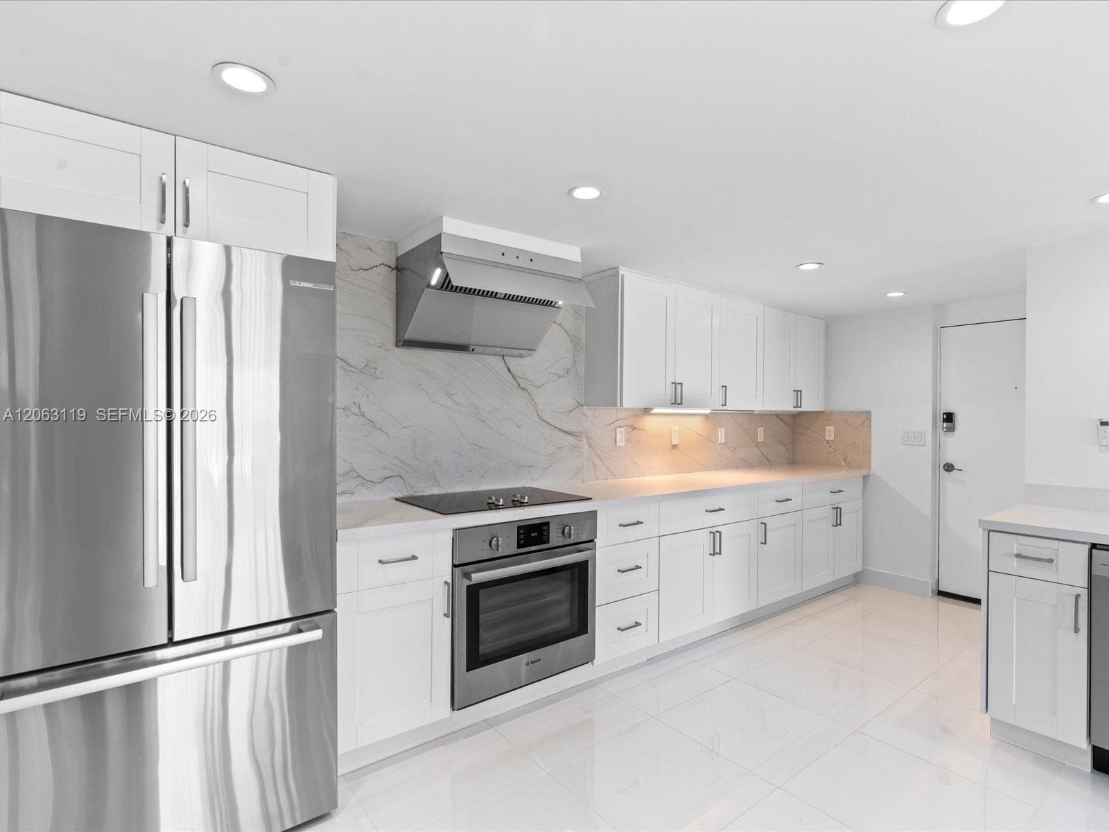345 Ocean Dr # 515, Miami Beach, FL 33139 photo 4