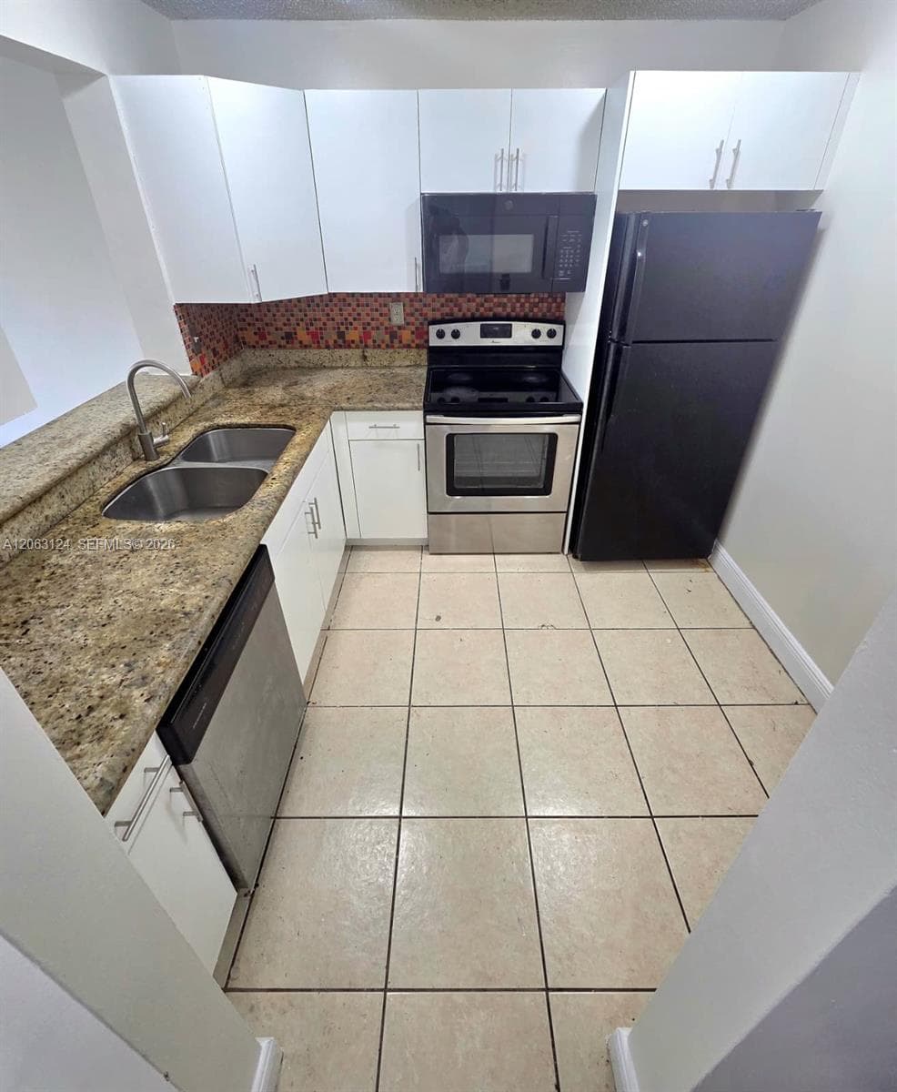 482 NW 165th St Rd # A306, Miami, FL 33169 photo 4