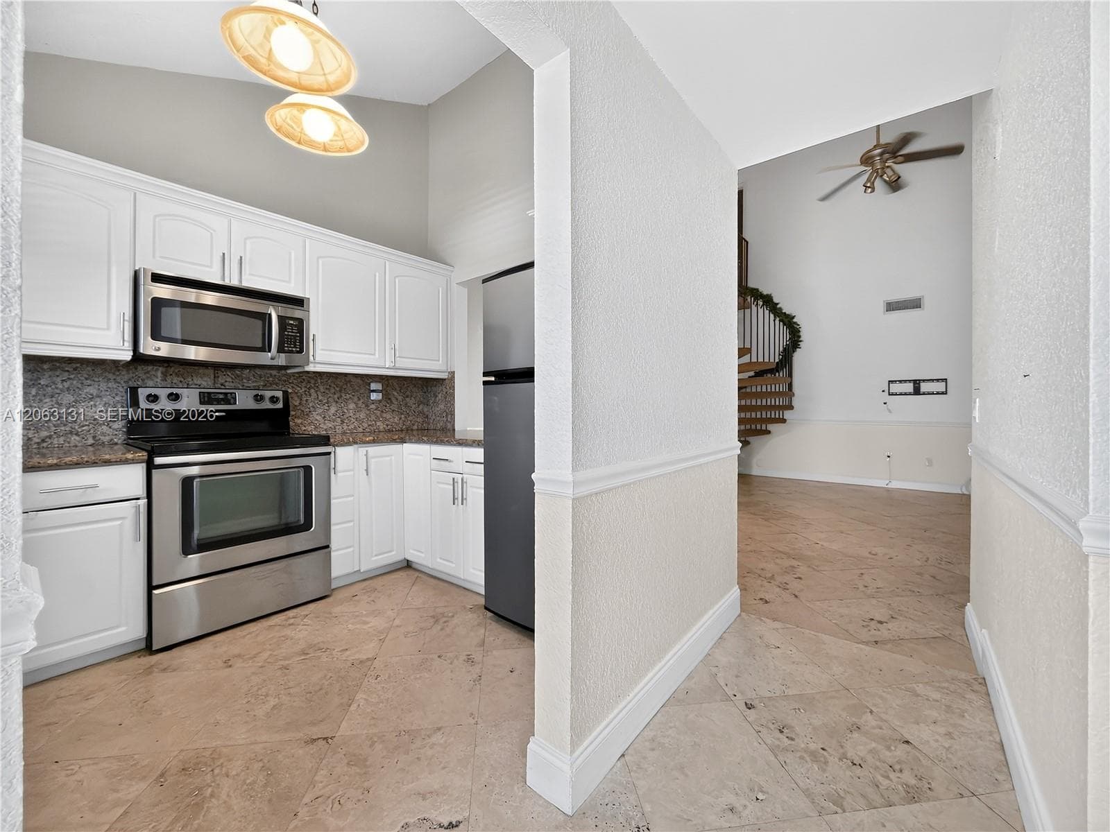 3037 NE 13th Ave, Oakland Park FL 33334 photo 5
