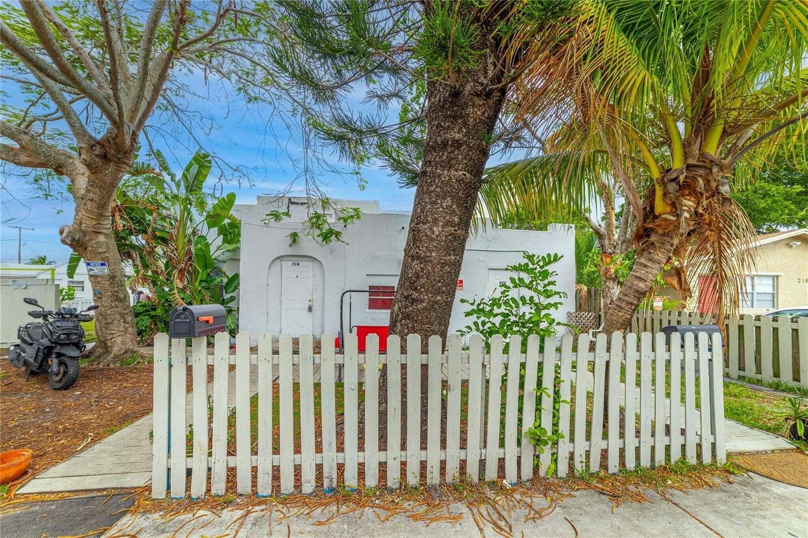 224 SW 14th Street, Dania Beach FL 33004 photo 4