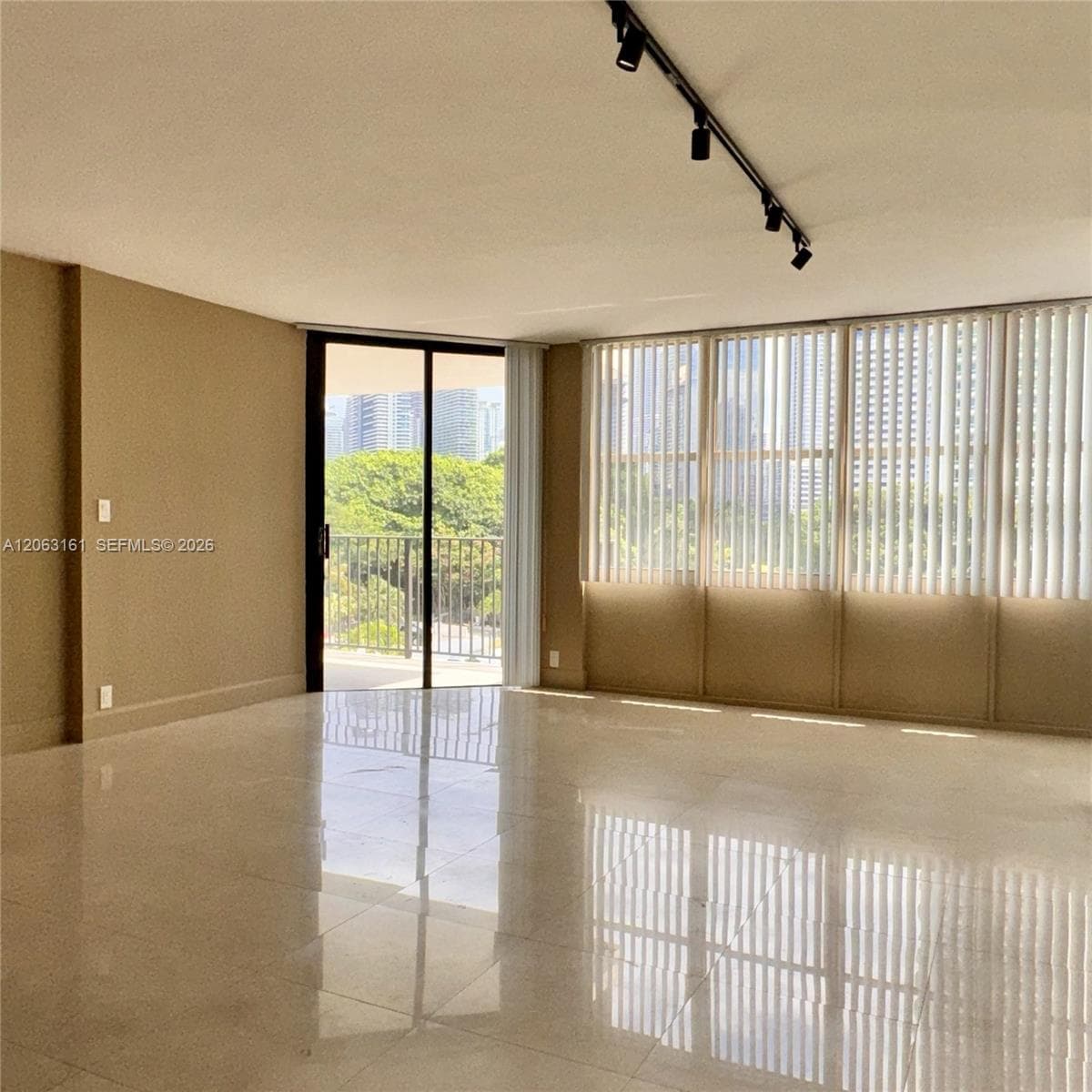 1901 Brickell Ave # B512, Miami FL 33129 photo 4