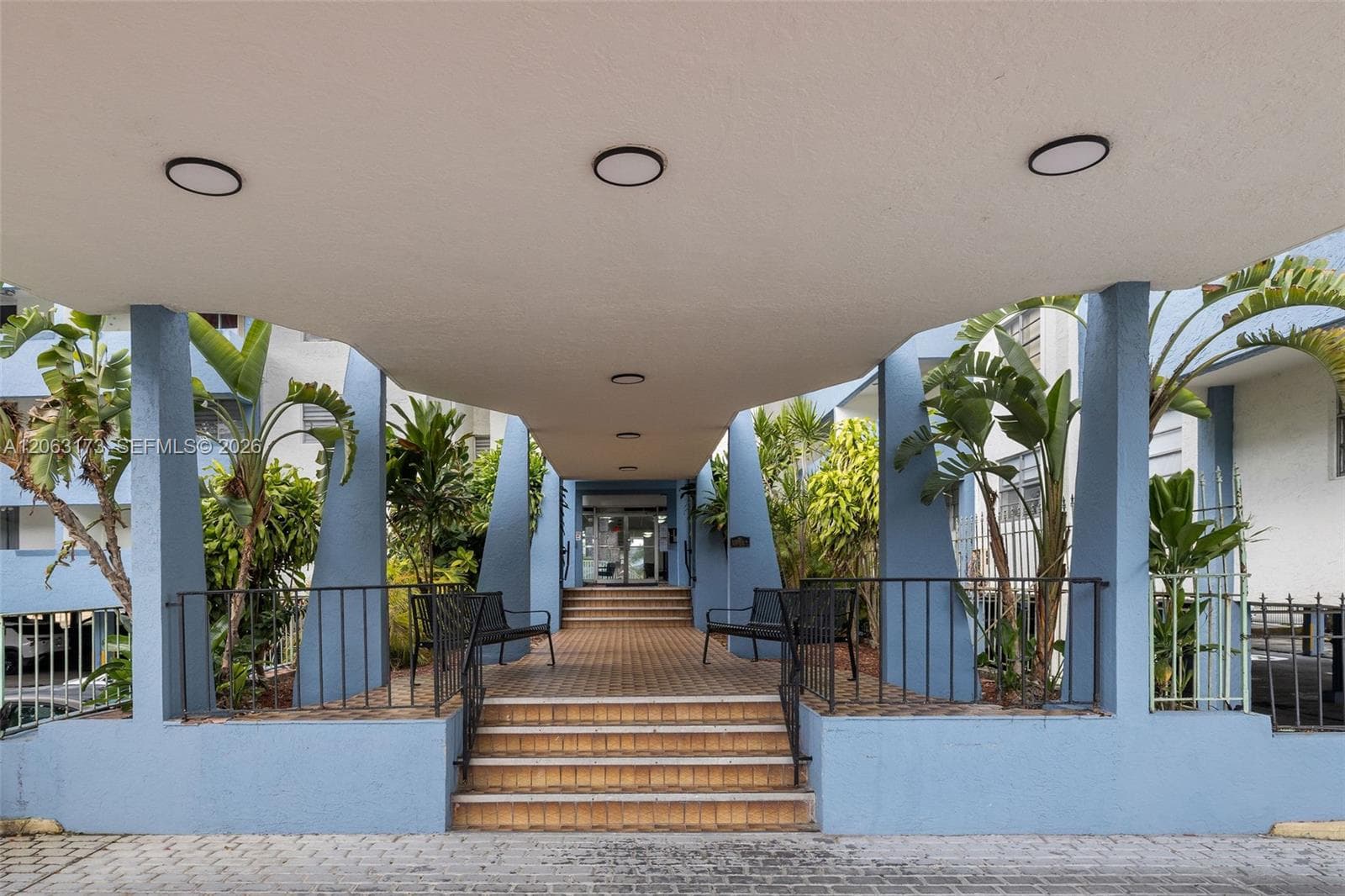 5050 NW 7th St # 211, Miami FL 33126 photo 2
