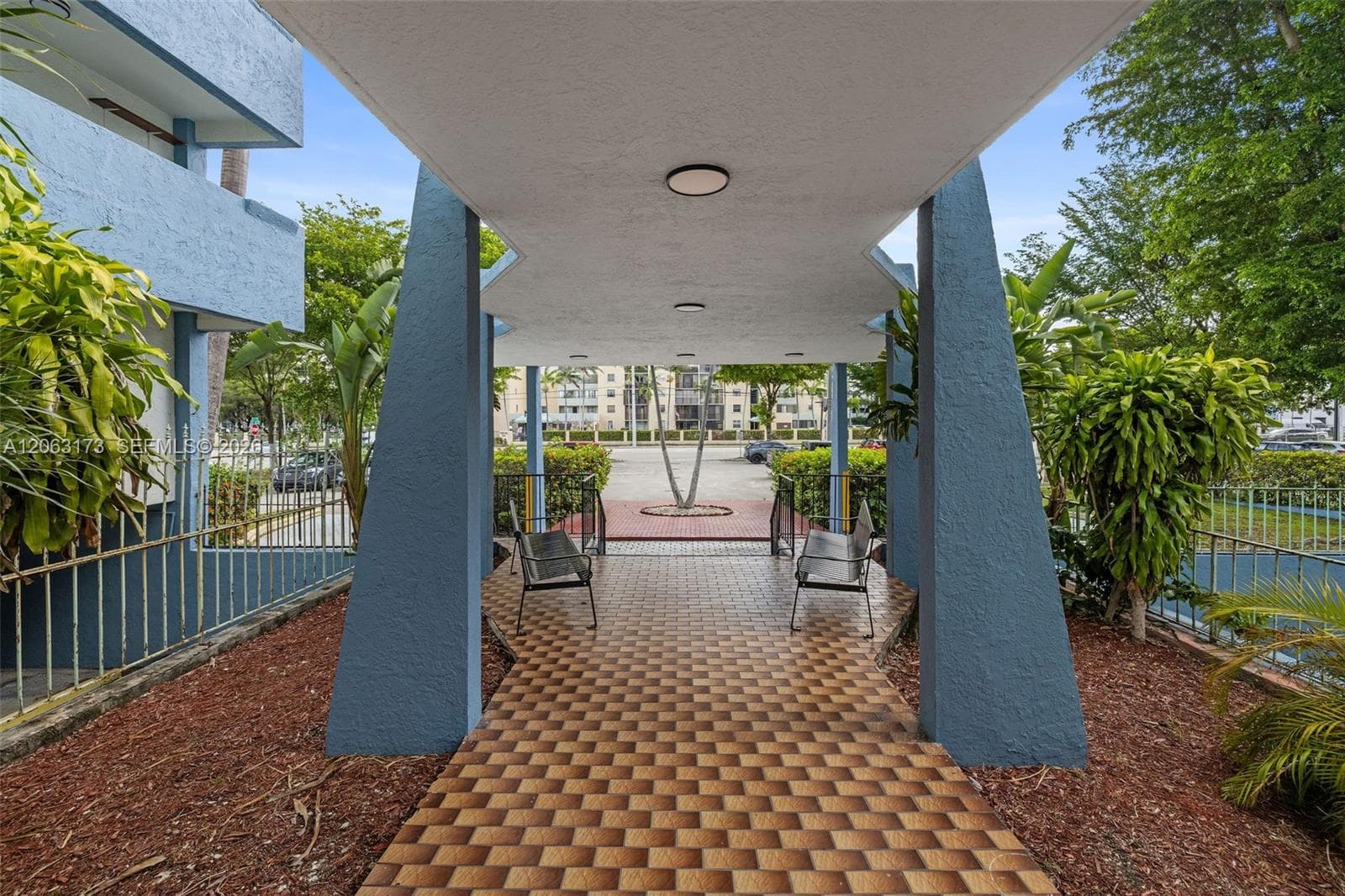 5050 NW 7th St # 211, Miami FL 33126 photo 3