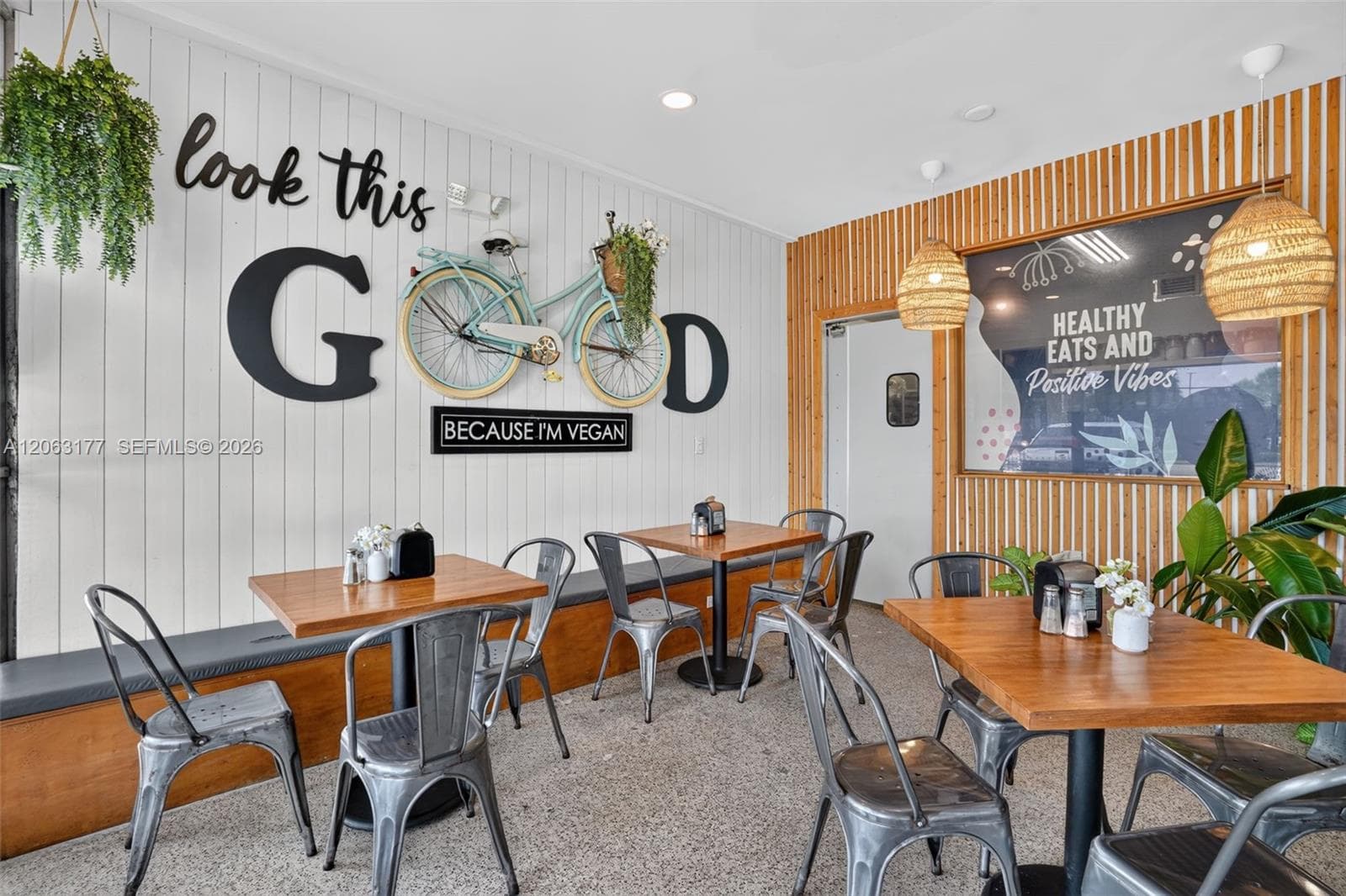 Profitable Restaurant in East Fort Lauderdale, Florida City FL 33306 photo 3