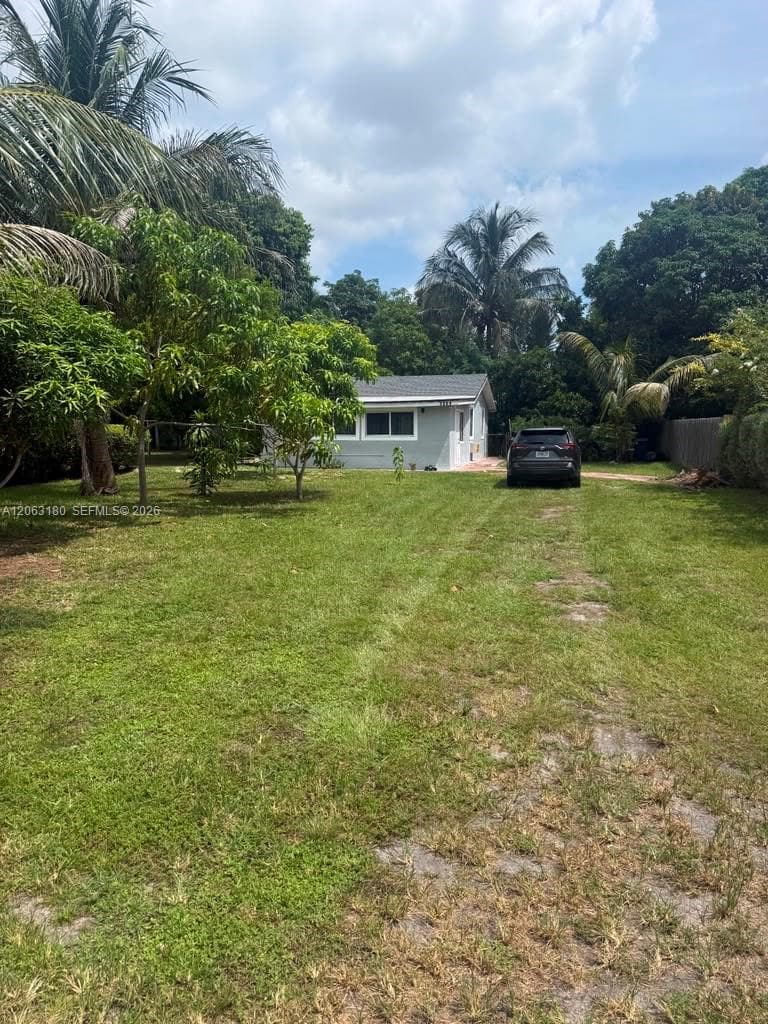 1289 NE 146th St, Miami FL 33161 photo 3