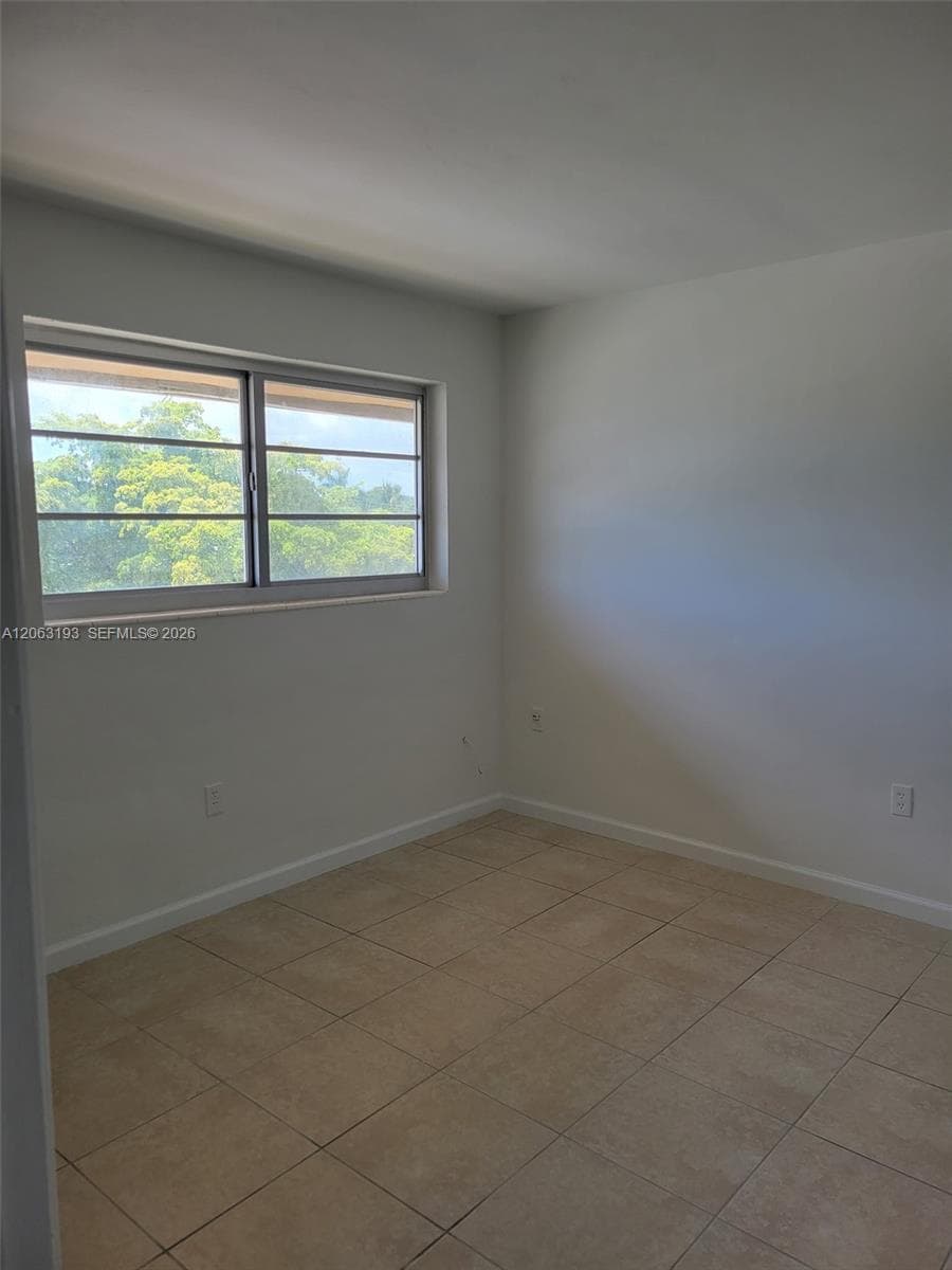 3881 W Flagler St # 305, Miami, FL 33134 photo 5