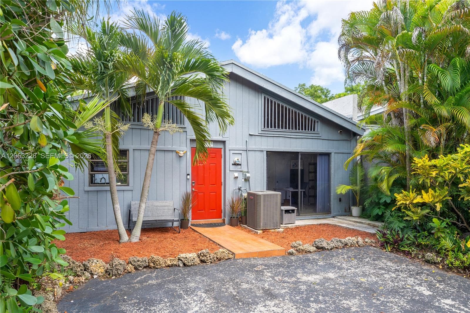 11209 SW 114th Lane Circle, Miami FL 33176 photo 2