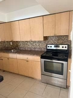 2285 NE 172nd Street # 15, North Miami Beach FL 33160 photo 3