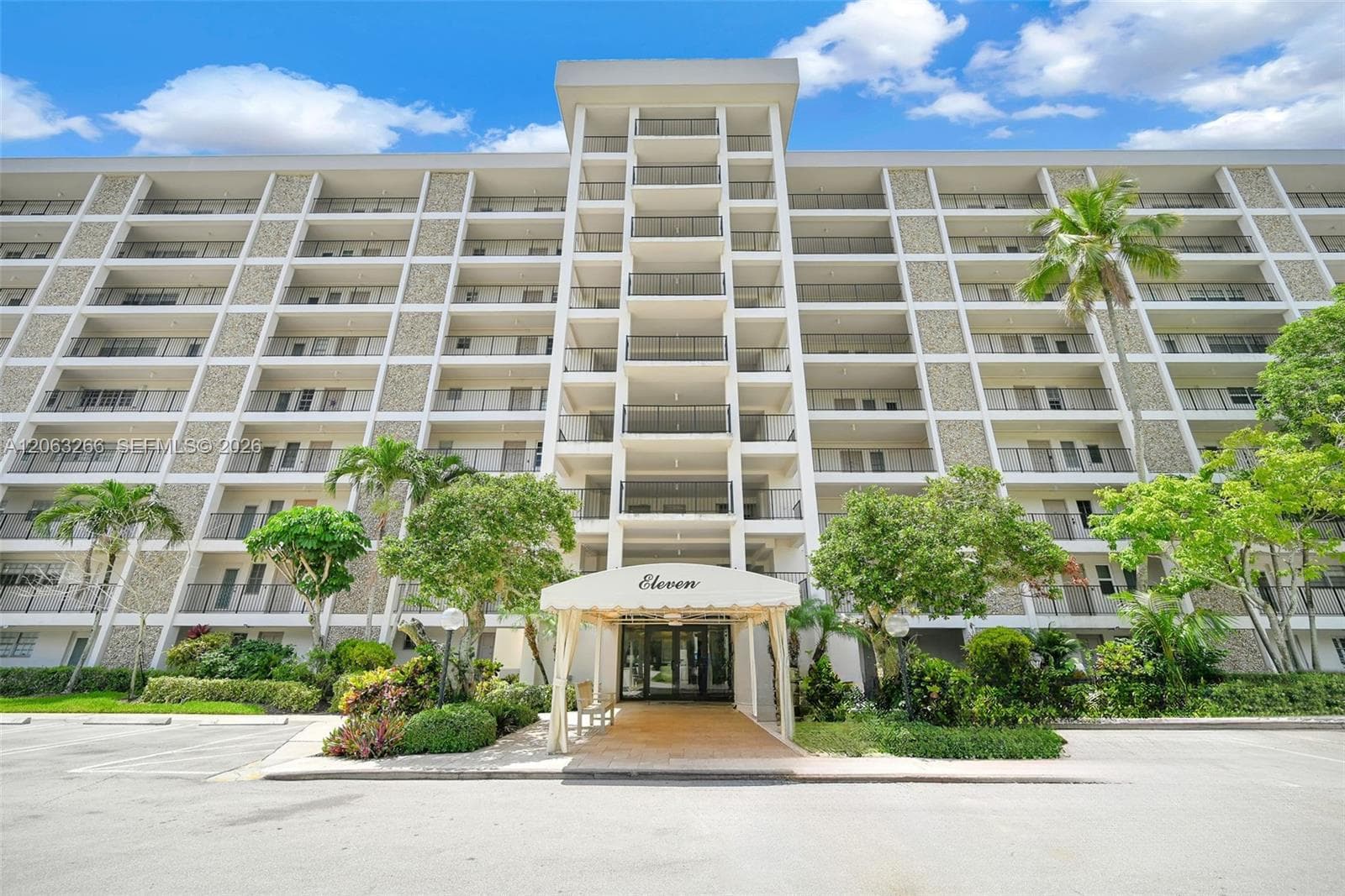 3200 N Palm Aire Dr # 610, Pompano Beach FL 33069