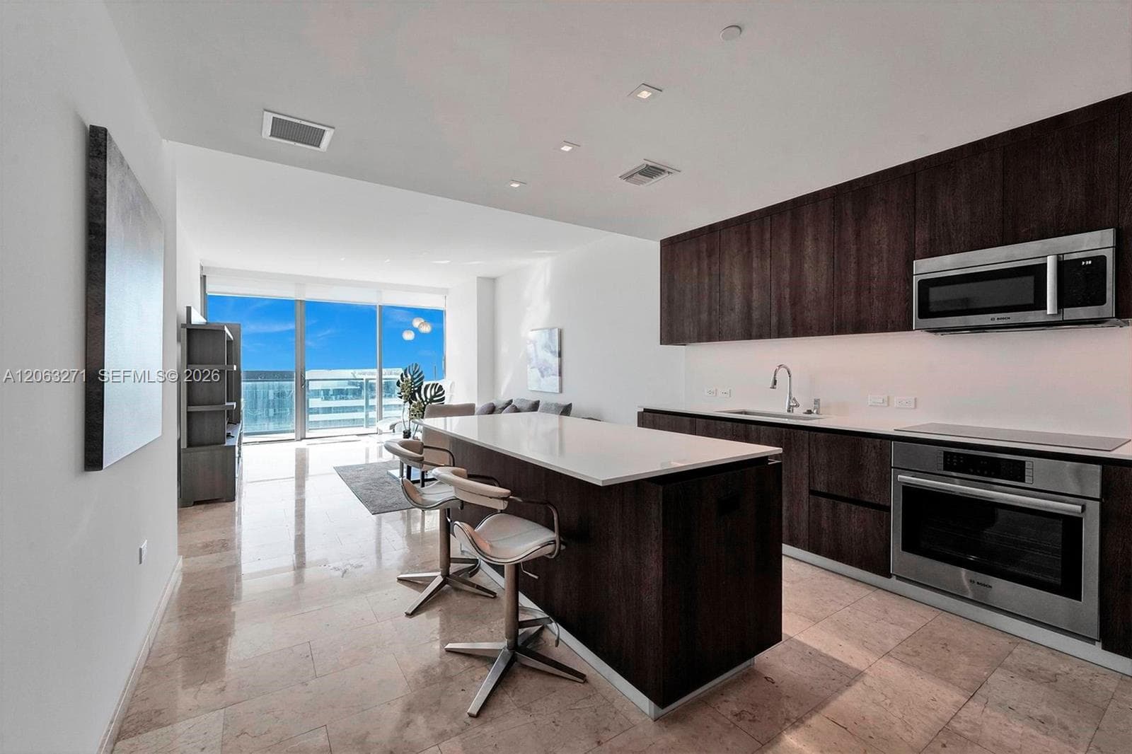 88 SW 7th St # 2106, Miami FL 33130 photo 5