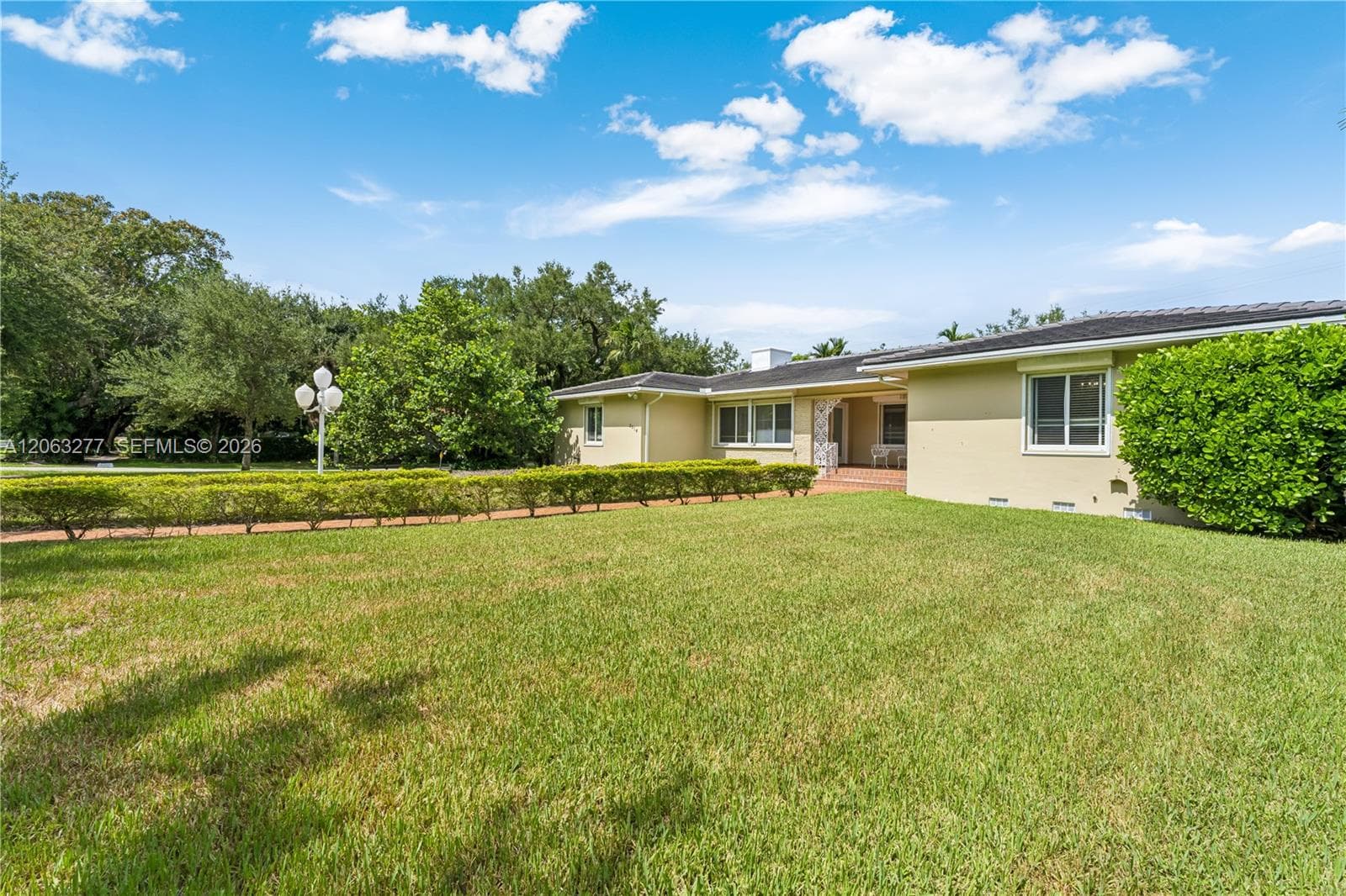 2514 E Granada Blvd, Coral Gables FL 33134 photo 2