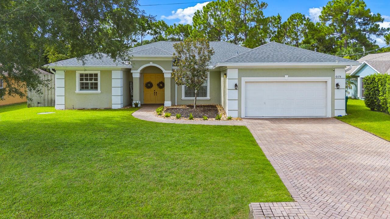 6175 NW EAST DEVILLE Circle, Port St. Lucie FL 34986