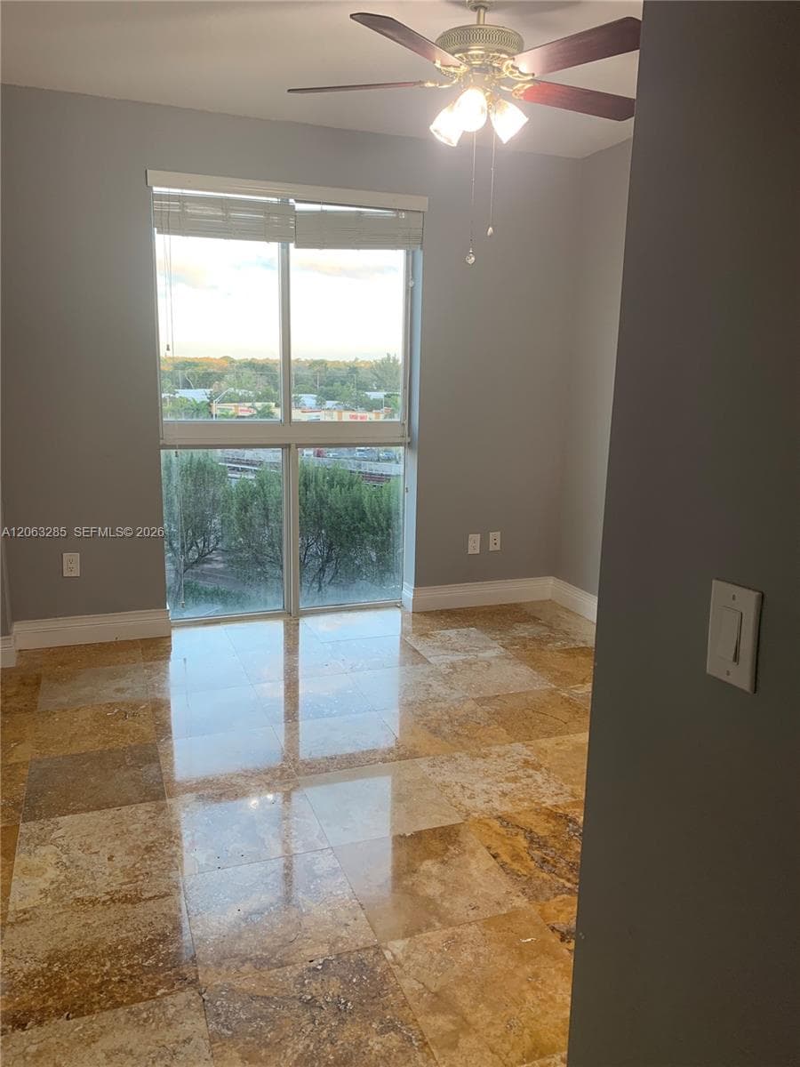 7280 SW 90th St # 504, Miami, FL 33156 photo 2