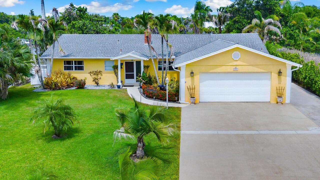 622 SW Pine Tree Lane, Palm City FL 34990