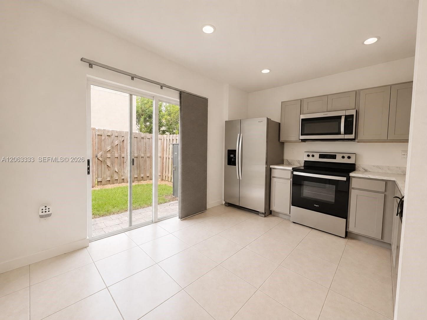 460 NE 4th Ln, Florida City FL 33034 photo 4