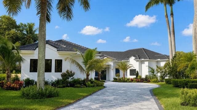 2525 Seminole Circle, West Palm Beach FL 33409 photo 3